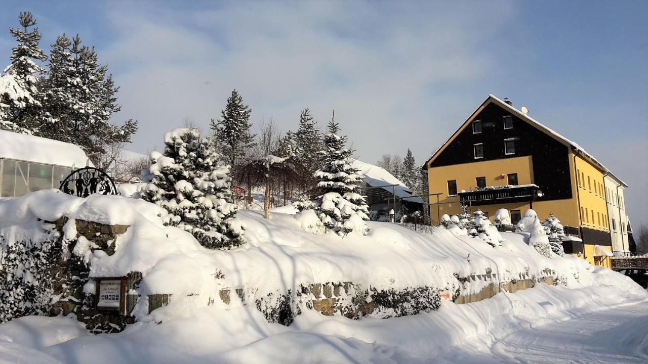 Ferienwohnungen "Am Schloessel" Oberwiesenthal Exterior photo